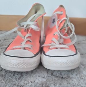 Orange Converse size woman's 8's